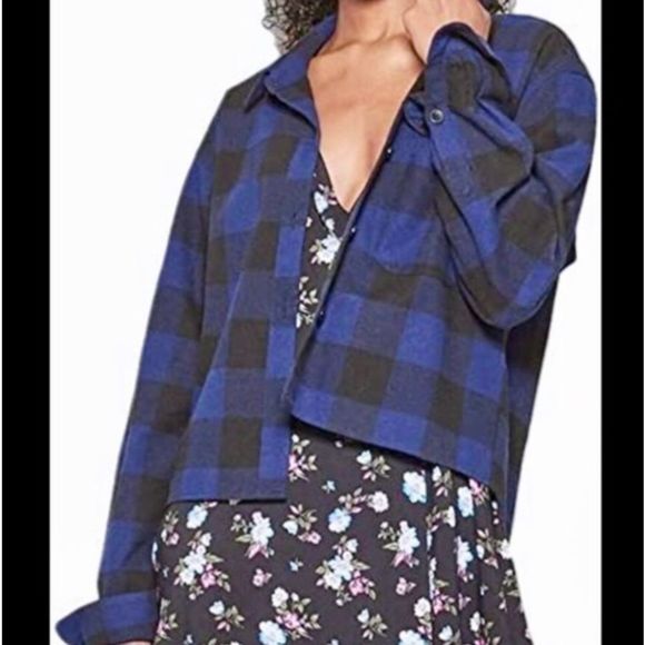 Wild Fable Blue & Black Flannel Long Sleeve size small - Picture 2 of 3